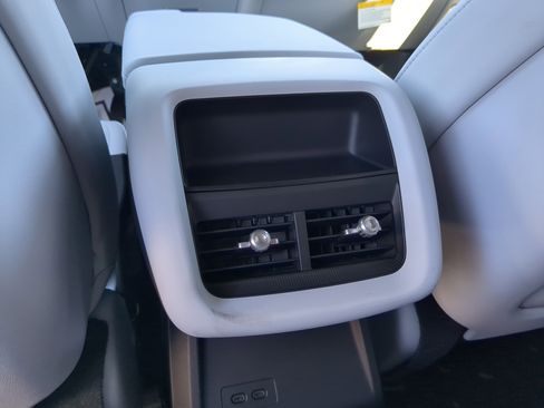 New 2026 Cadillac Lyriq Sport image 15