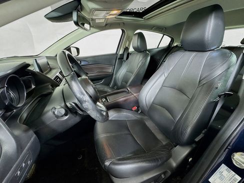 Used 2017 MAZDA MAZDA3 Grand Touring w/ Premium Equipment Package FWD image 9
