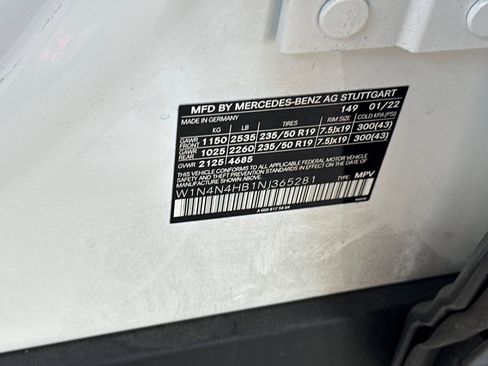 Certified 2022 Mercedes-Benz GLA 250 4MATIC image 35