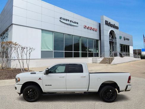 Used 2024 RAM 2500 Big Horn w/ Night Edition AWD/4WD image 2