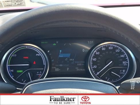 Certified 2019 Toyota Camry XLE FWD image 20