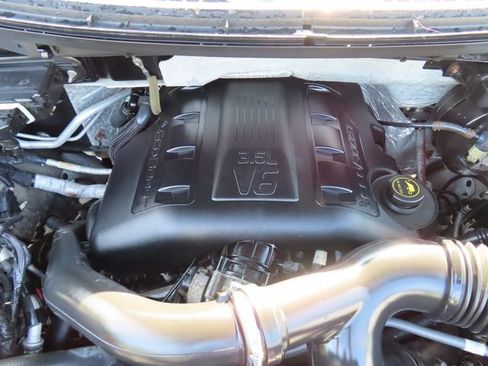 Used 2014 Ford F150 XLT w/ Equipment Group 302A Luxury AWD/4WD image 43