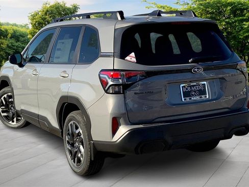 New 2025 Subaru Forester Premium image 3