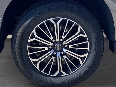 New 2026 Nissan Armada SL w/ Captain's Chari Seat Package image 6