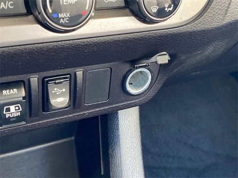 Used 2018 Toyota Tacoma SR5 image 26