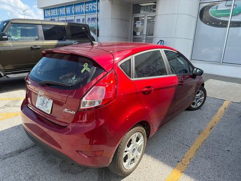Used 2014 Ford Fiesta SE FWD image 4