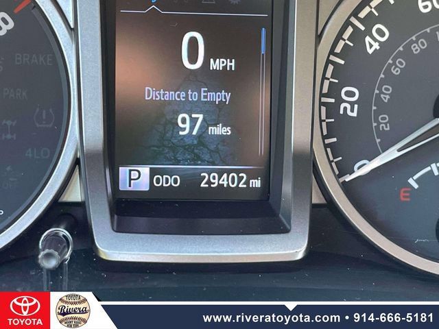 Used 2023 Toyota Tacoma SR5 AWD/4WD image 28