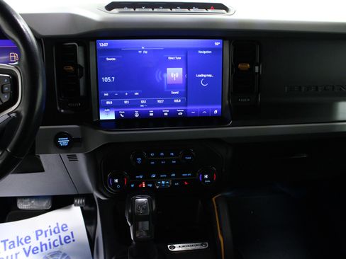 Used 2021 Ford Bronco Badlands image 17