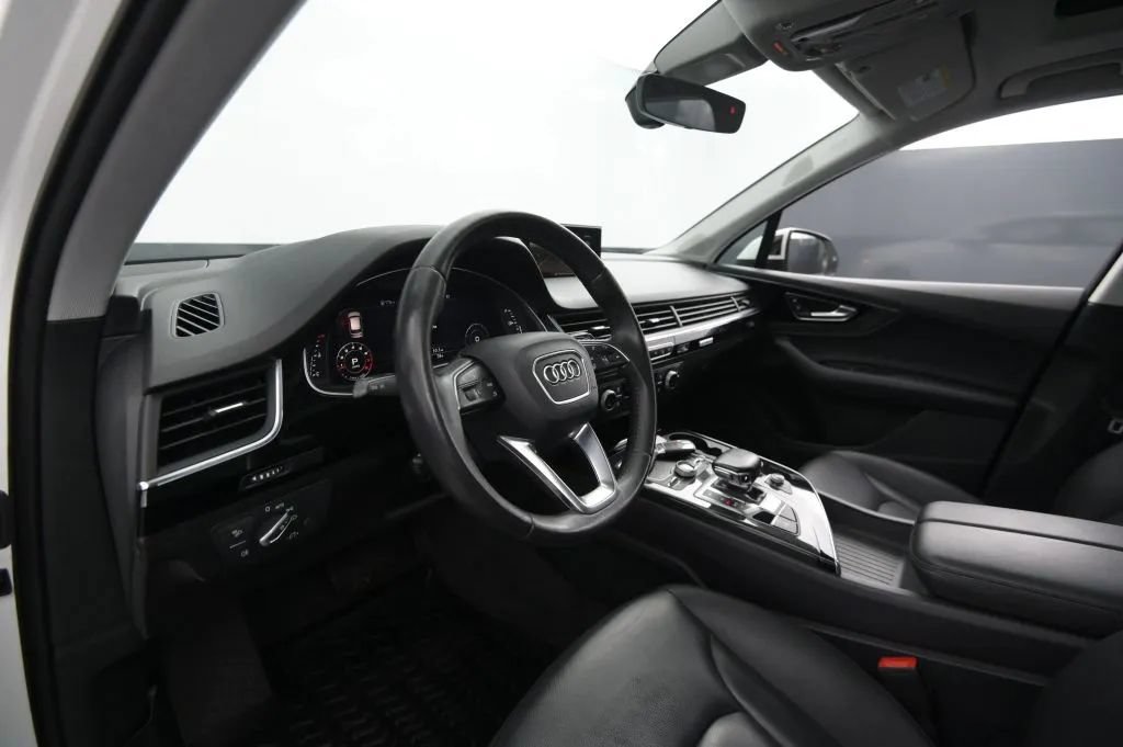 Used 2018 Audi Q7 3.0T Premium Plus w/ Premium Plus Package AWD/4WD image 39