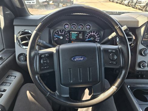 Used 2015 Ford F350 Lariat w/ Chrome Package image 8
