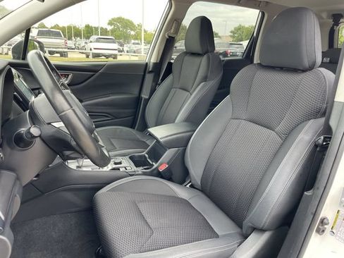 Used 2024 Subaru Forester Premium AWD/4WD image 26