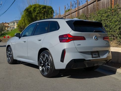 Used 2025 BMW X3 xDrive30i w/ Premium Package image 29