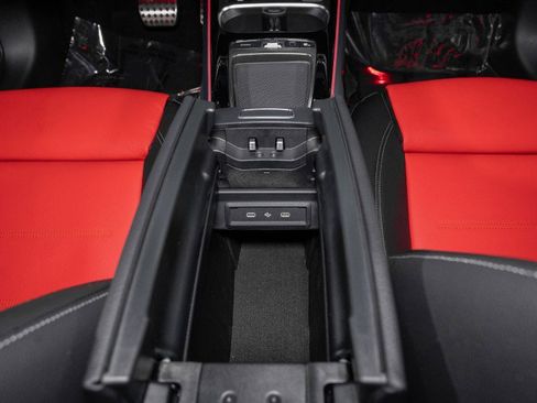 Certified 2026 Mercedes-Benz GLB 35 AMG AMG&reg; 35 4MATIC&reg; SUV image 23