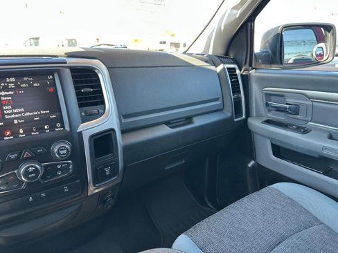 Used 2019 RAM 1500 Classic SLT image 26