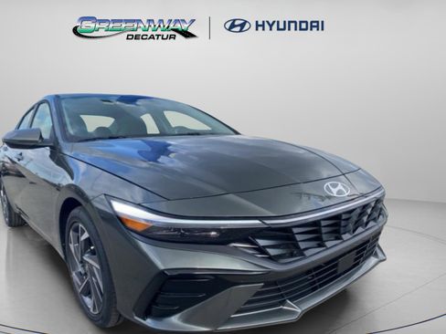 New 2026 Hyundai Elantra Limited image 3