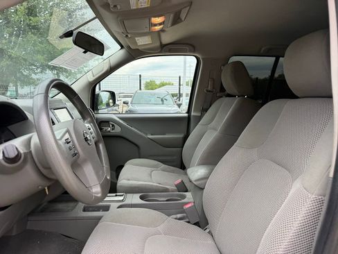 Used 2019 Nissan Frontier SV AWD/4WD image 13
