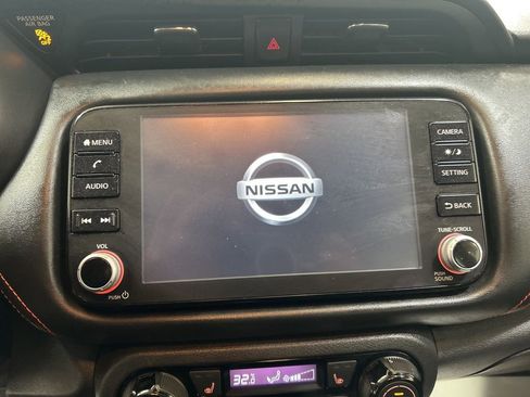 Used 2021 Nissan Kicks SR image 27
