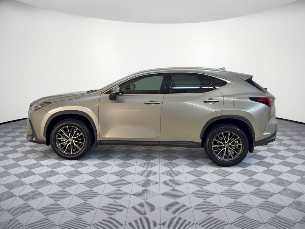 Used 2024 Lexus NX 250 FWD w/ Towing Package (2000 Lbs) image 2