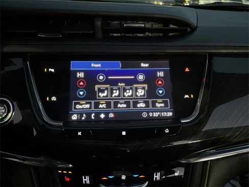 Used 2020 Cadillac XT6 Premium Luxury w/ LPO, Floor Liner Package image 22