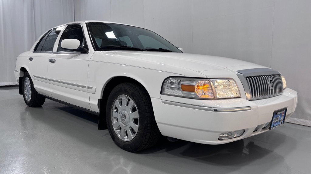 Used 2008 Mercury Grand Marquis LS RWD image 3