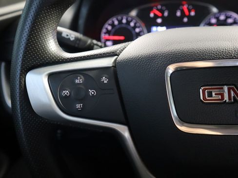 Used 2023 GMC Terrain SLE w/ Driver Convenience Package image 11