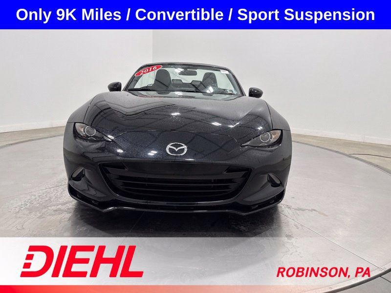 Used 2016 MAZDA MX-5 Miata Club RWD image 2