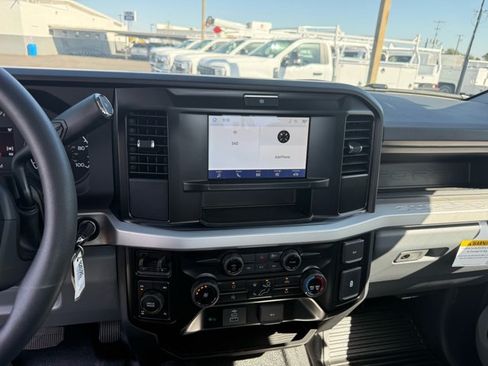New 2026 Ford F250 XL w/ XL Chrome Package AWD/4WD image 19