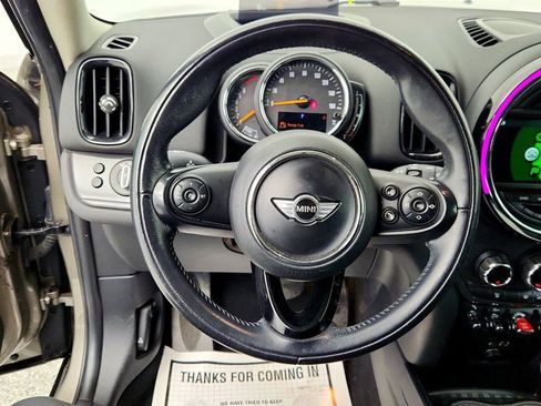 Used 2018 MINI Cooper Countryman with Technology & Premium Pack image 13