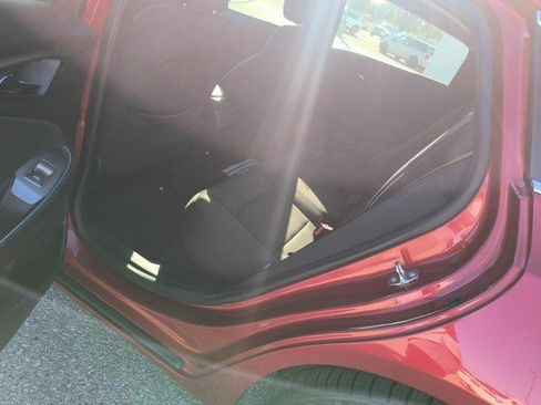 Used 2021 Chevrolet Malibu RS image 13