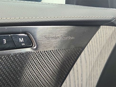 Used 2024 Volvo XC90 B6 Ultimate w/ Protection Package Premier image 35