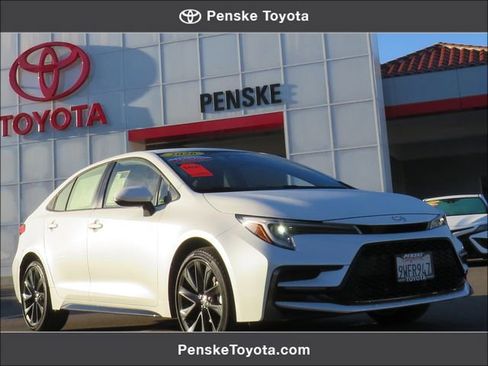 Certified 2026 Toyota Corolla SE image 1