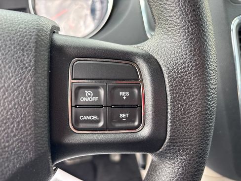 Used 2013 Dodge Grand Caravan SE FWD image 22