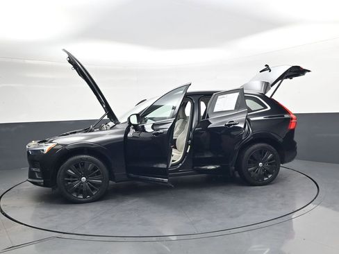 Used 2022 Volvo XC60 B5 Inscription w/ Advanced Package image 41