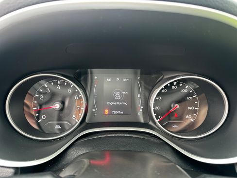 Used 2018 Jeep Compass Latitude w/ Cold Weather Group image 39