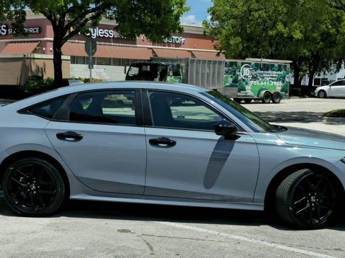 Used 2022 Honda Civic Sport image 4