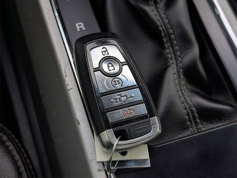 Used 2018 Ford F150 Lariat image 48