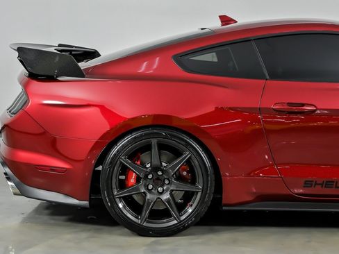 Used 2020 Ford Mustang Shelby GT500 w/ Carbon Fiber Track Pack RWD image 13