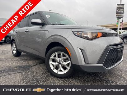 Used 2023 Kia Soul LX w/ Option Group 015