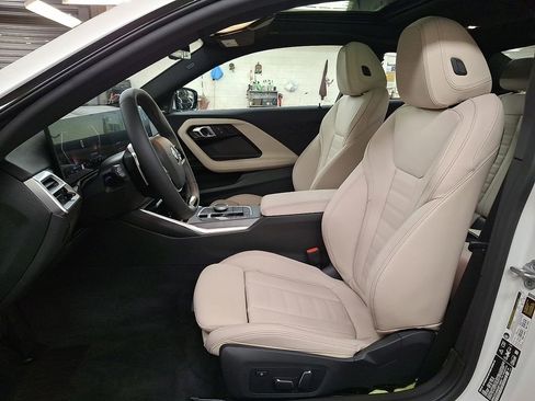 Used 2025 BMW 230i xDrive Coupe w/ Premium Package image 12