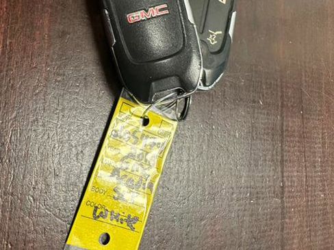 Used 2018 GMC Acadia SLT image 62