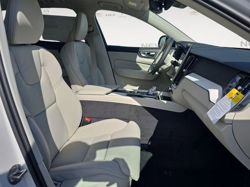 New 2026 Volvo XC60 T8 Ultra w/ Protection Package Premier AWD/4WD image 15