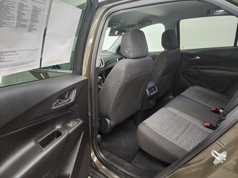 Used 2023 Chevrolet Equinox LT image 25