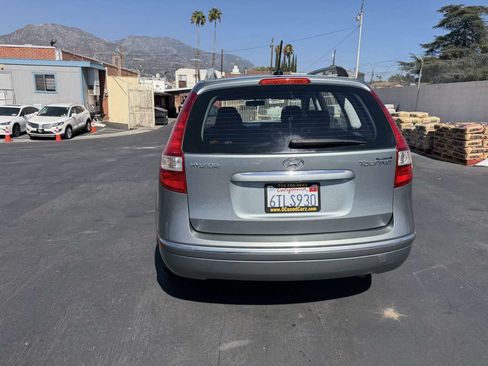 Used 2011 Hyundai Elantra w/ Popular Equipment Pkg 2 FWD image 4