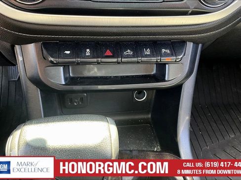 Used 2021 GMC Canyon Elevation w/ Driver Alert Package AWD/4WD image 16