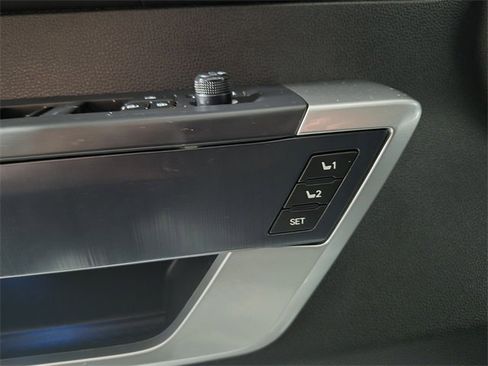 Used 2024 Toyota Tundra Platinum image 22