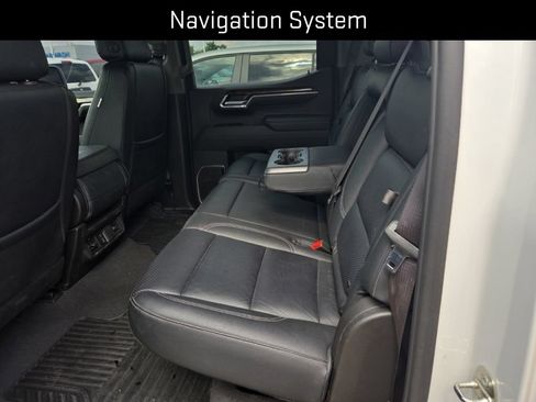 Used 2024 GMC Sierra 1500 Elevation w/ X31 Off-Road Package AWD/4WD image 9