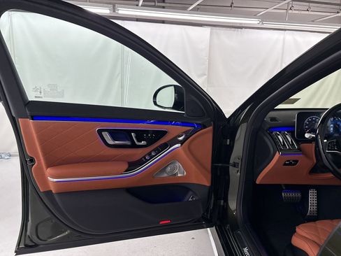 New 2026 Mercedes-Benz S 500 4MATIC image 17