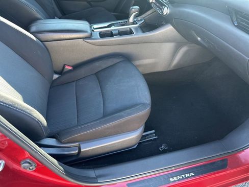 Used 2021 Nissan Sentra SV image 35