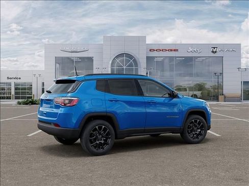 New 2026 Jeep Compass Latitude AWD/4WD image 4