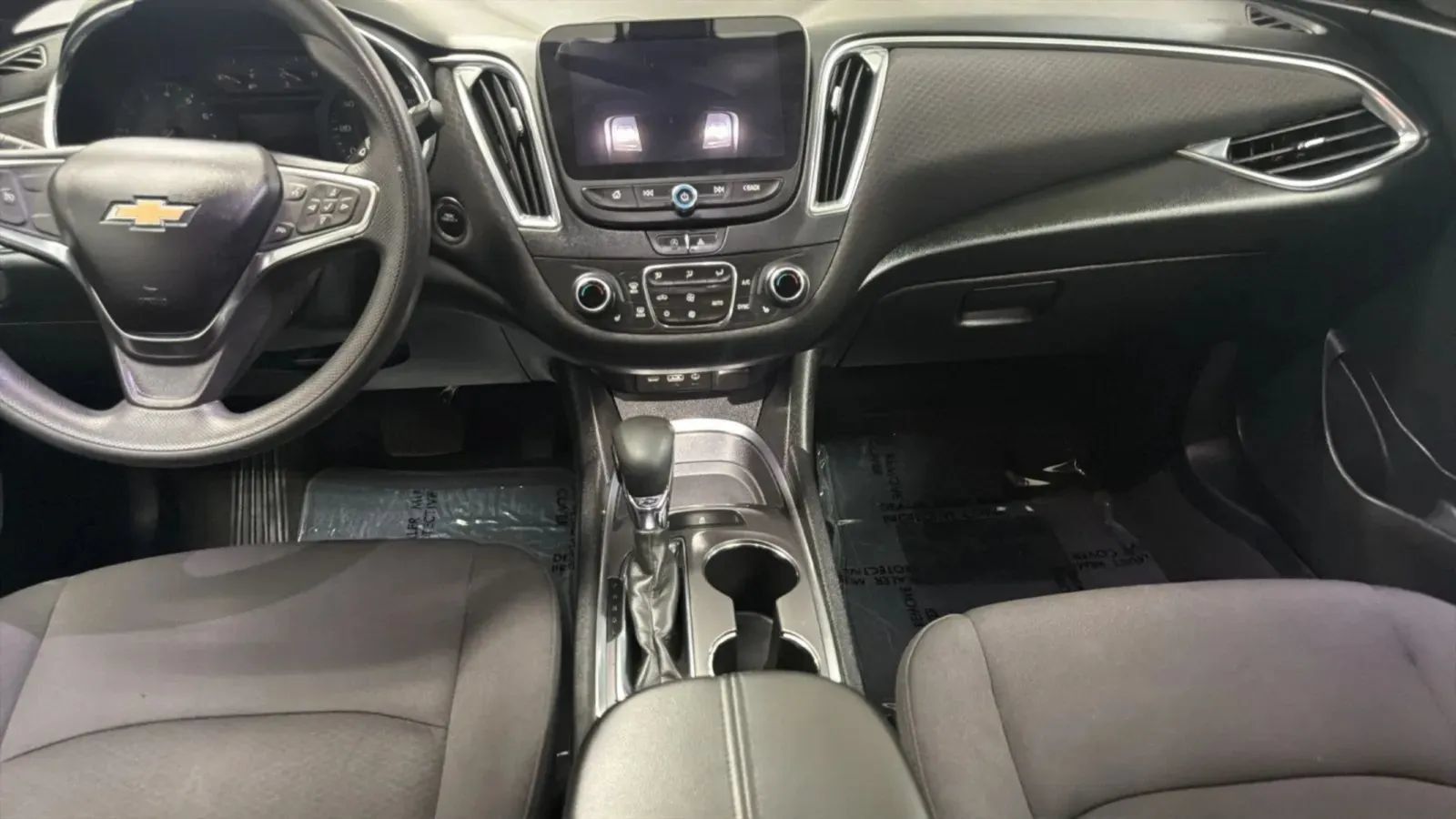 Used 2021 Chevrolet Malibu LT FWD image 16